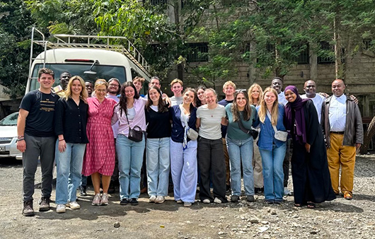 Students pose while visiting the Fleischer Foundation